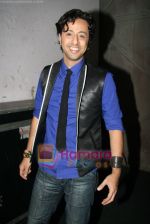 at the promotion of Aashayein on Indian Idol in Filmistan Studio, Mumbai on 3rd Aug 2010 (16).JPG